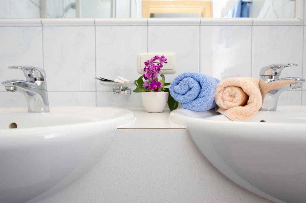 Hotel Landhaus Neumayr Grossarl Phòng bức ảnh